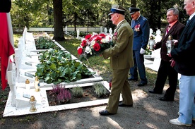 Uroczystości na Cmentarzu Wojennym