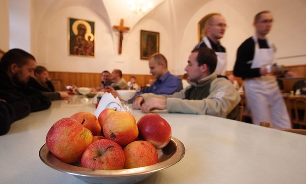 Bądźcie ubodzy i pełni miłosierdzia