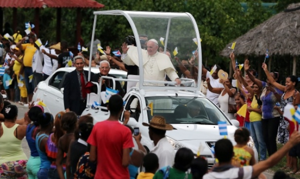 Papież: Nasza rewolucja musi obejmować czułość