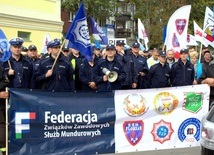 Protest służ mundurowych w Olsztynie