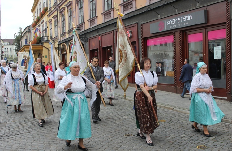 Wprowadzenie Znaków Miłosierdzia do kościoła św. Marii Magdaleny w Cieszynie