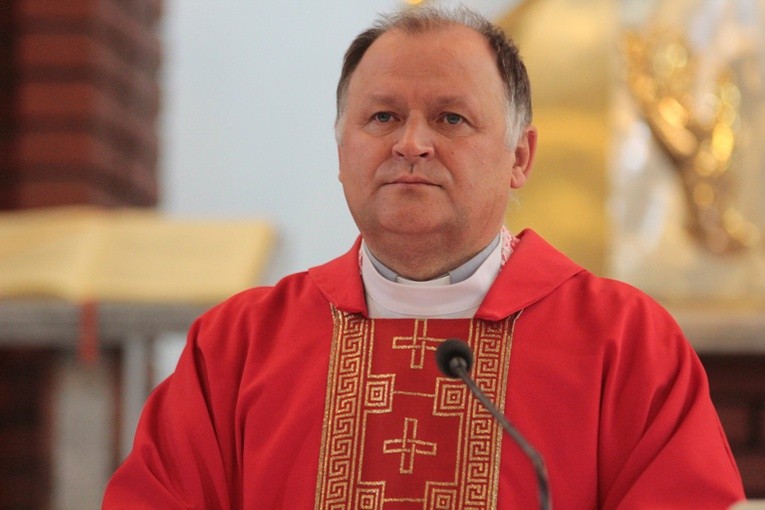 Symbole ŚDM na Dybowie