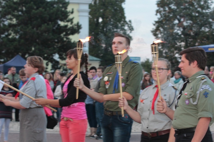 Symbole ŚDM w Żychlinie