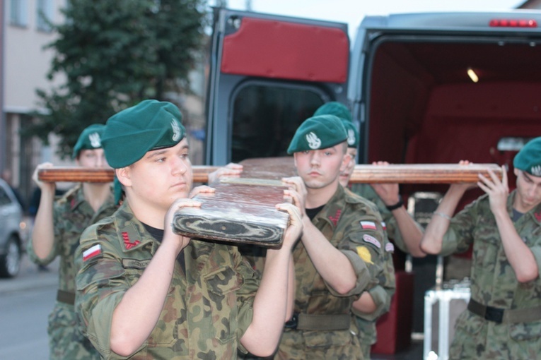 Symbole ŚDM w Żychlinie