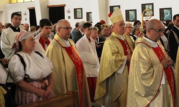 Mszy św. przewodniczył bp Piotr Greger