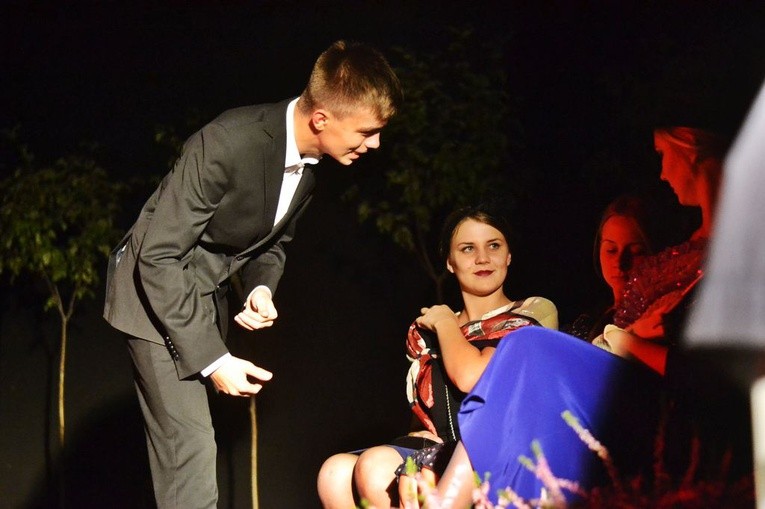 Przedstawienie z dedykacją