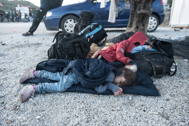 Lesbos: Tymczasowe obozy