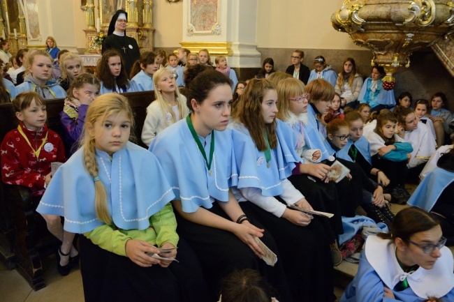 Dzieci Maryi u św. Anny