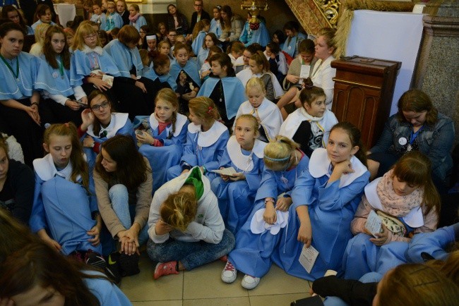 Dzieci Maryi u św. Anny