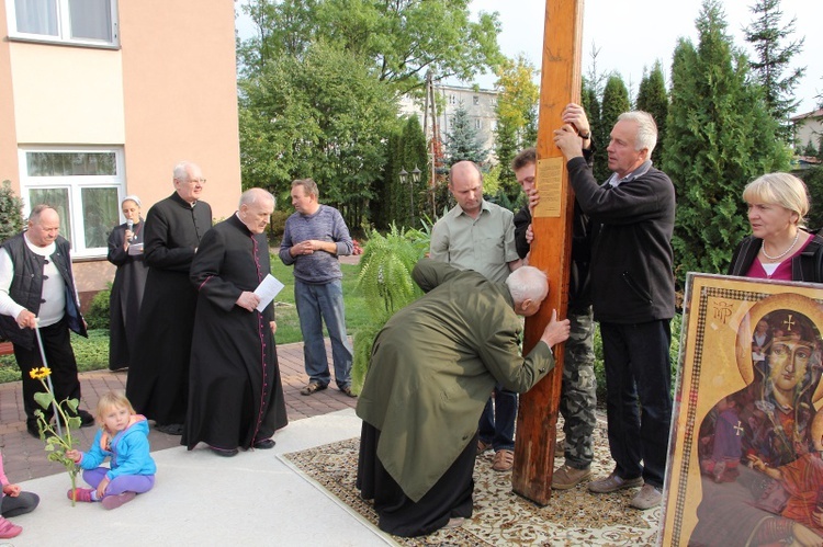 Symbole ŚDM w Domu Kapłana Seniora