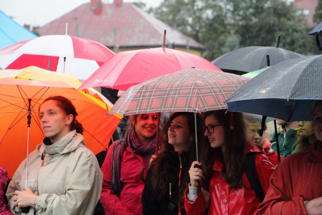 Zabierzowskie Uwielbienie w klimacie ŚDM