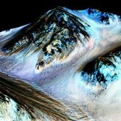 Na Marsie odkryto ciekłą wodę