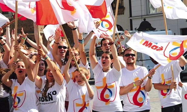 W trzecim orędziu przed ŚDM papież zachęca młodych do refleksji nad Bożym miłosierdziem