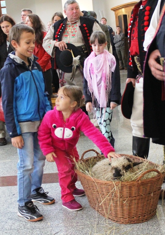 II Łossod w Szczyrku - Msza św. w kościele śś. Piotra i Pawła