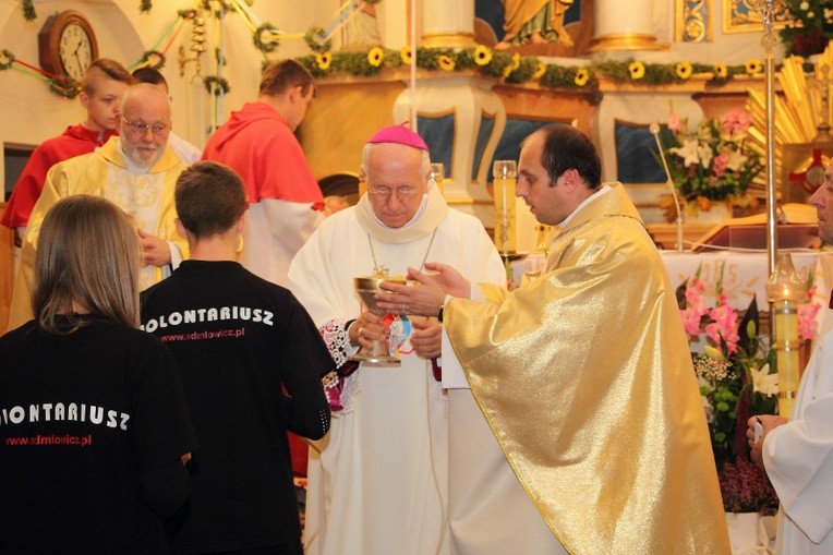 Symbole ŚDM w Lubochni