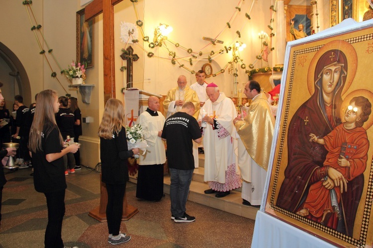 Symbole ŚDM w Lubochni