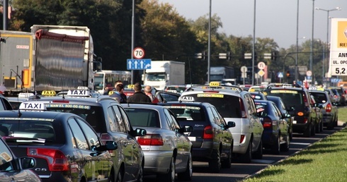 Taksówkarze przeciwko "szarej strefie"