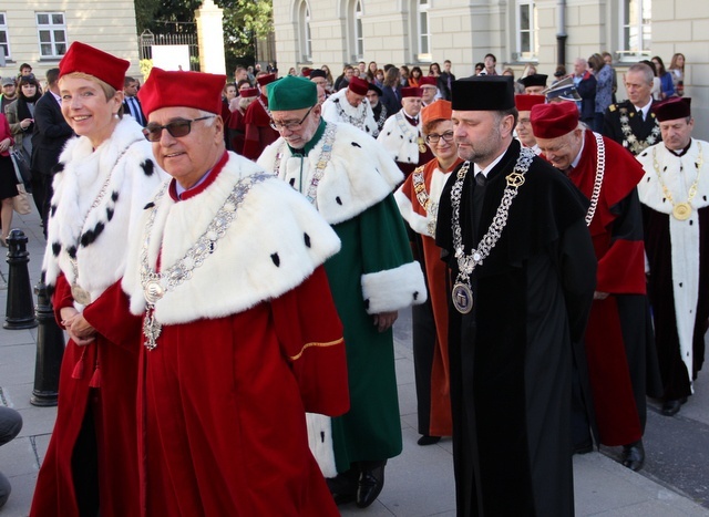 Inauguracja roku akademickiego na UW