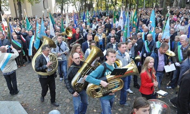 Msza z muzyką i gruchaniem