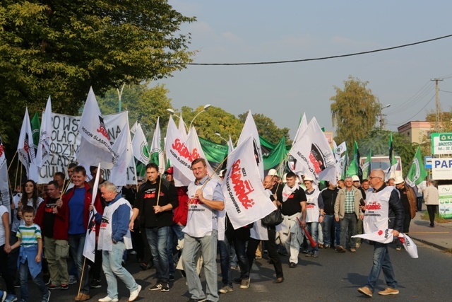 Manifestacja górników pod kopalnią "Brzeszcze"