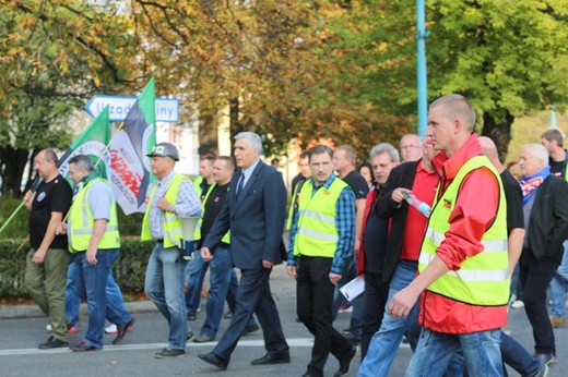 Manifestacja górników pod kopalnią "Brzeszcze"