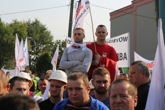 Manifestacja górników pod kopalnią "Brzeszcze"