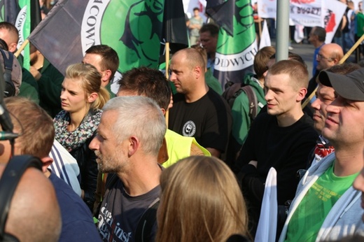 Manifestacja górników pod kopalnią "Brzeszcze"