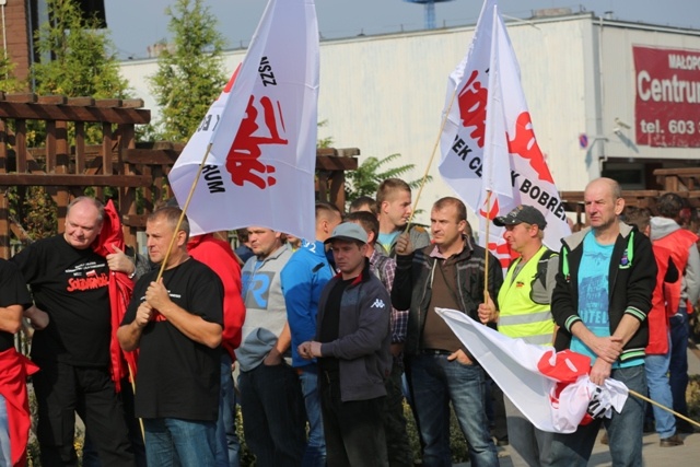 Manifestacja górników pod kopalnią "Brzeszcze"