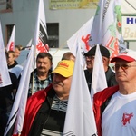 Manifestacja górników pod kopalnią "Brzeszcze"