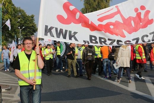 Manifestacja górników pod kopalnią "Brzeszcze"