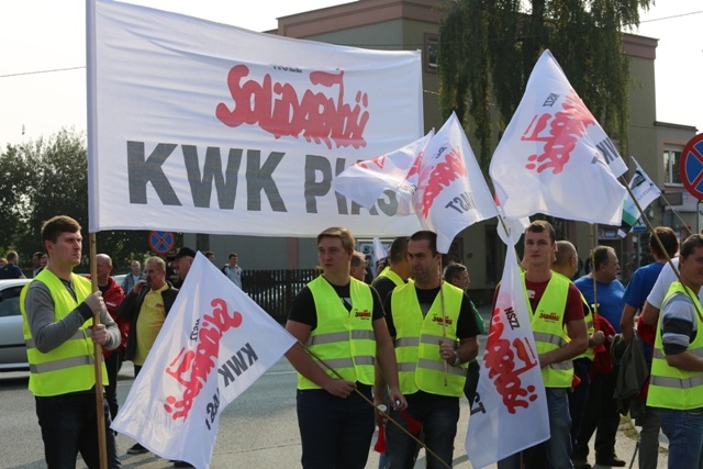 Manifestacja górników pod kopalnią "Brzeszcze"