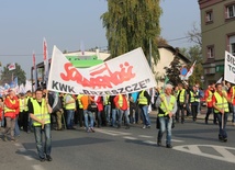 Manifestacja górników pod kopalnią "Brzeszcze"