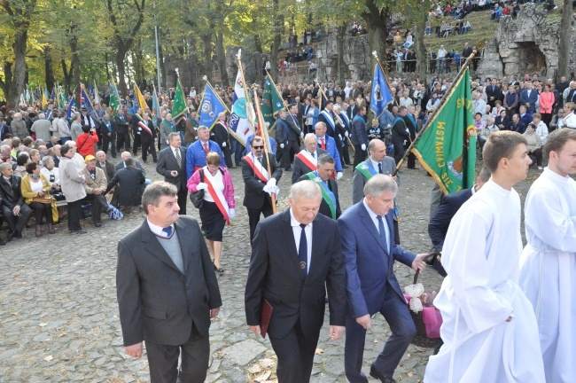 Pielgrzymka hodowców i orkiestr