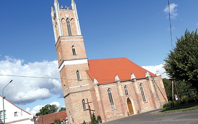 Kościół pw. MB Częstochowskiej jest wizytówką miejscowości