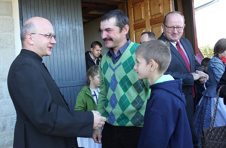 Misyjny krzyż dla ks. Roberta Szczotki ze Zwardonia