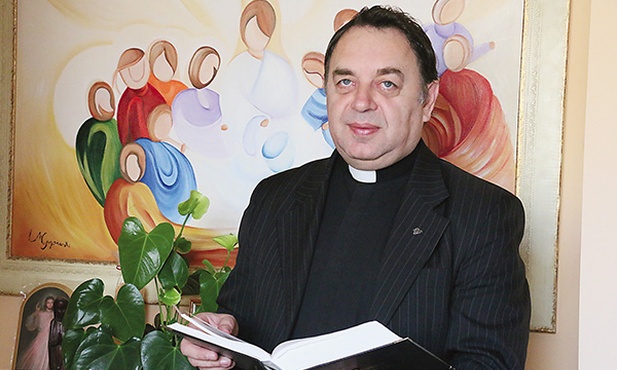 Ks. prof. Guzowski zaprasza kapłanów na swoje zajęcia