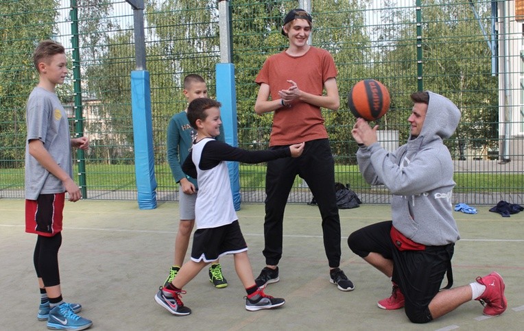 Streetball i Ewangelia na boisku w Cieszynie