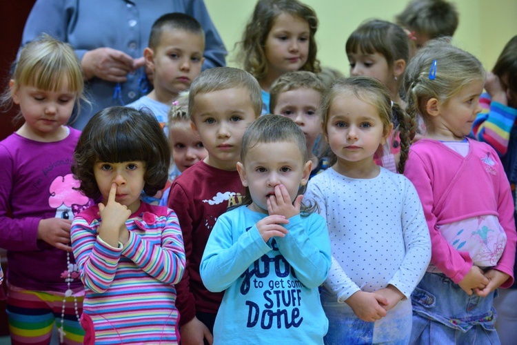 Różaniec w przedszkolu prezentek