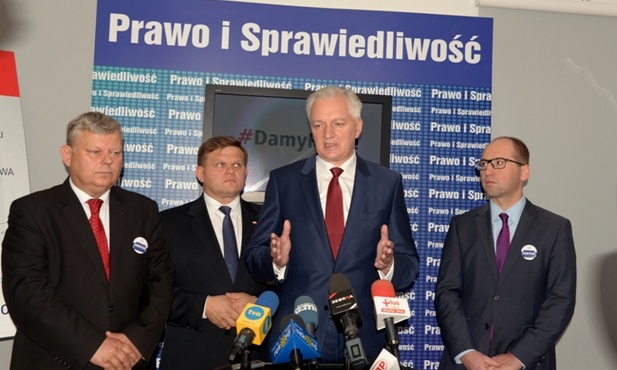 W konferencji wzięli udział (od lewej): Marek Suski, Wojciech Skurkiewicz, Jarosław Gowin i Adam Bielan