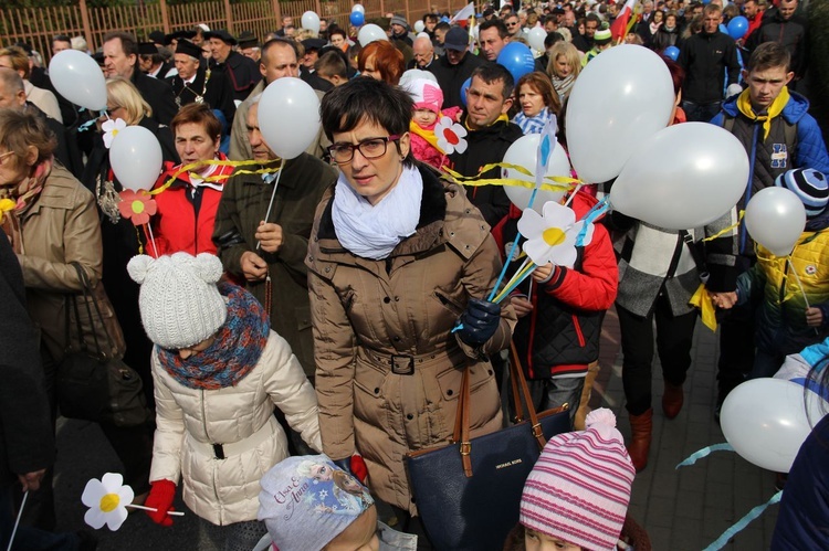 VII Diecezjalny Marsz dla Życia i Rodziny w Brzesku