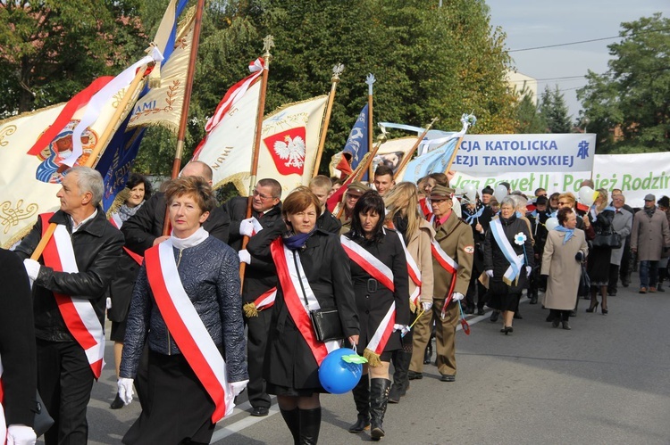 VII Diecezjalny Marsz dla Życia i Rodziny w Brzesku