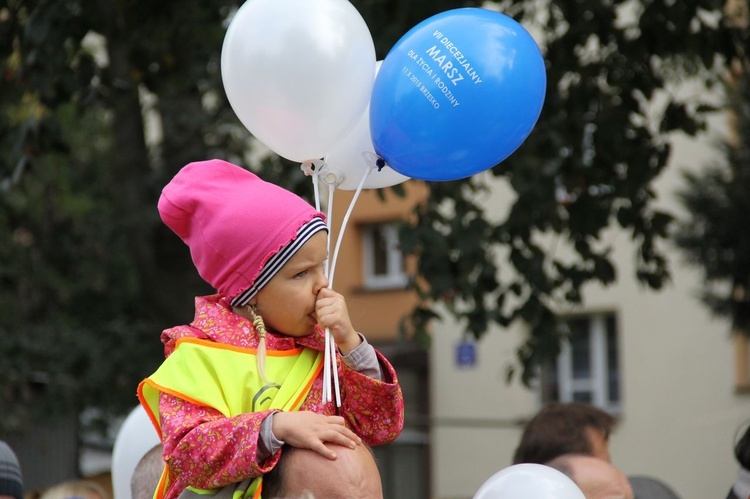 VII Diecezjalny Marsz dla Życia i Rodziny w Brzesku