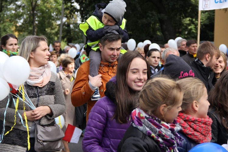 VII Diecezjalny Marsz dla Życia i Rodziny w Brzesku