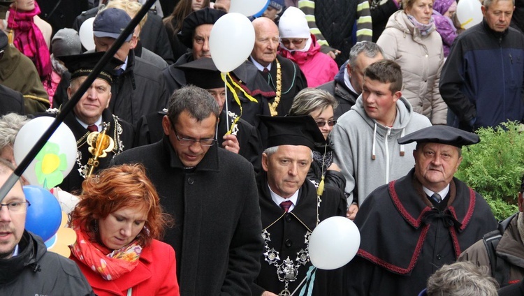 VII Diecezjalny Marsz dla Życia i Rodziny w Brzesku