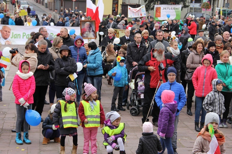 VII Diecezjalny Marsz dla Życia i Rodziny w Brzesku