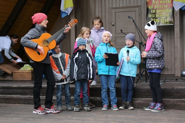 (przed)Dzień Papieski w Sulistrowicach - cz. 2