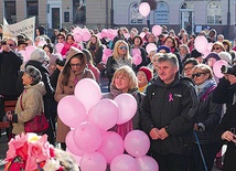  O tym, jak ważne we wczesnej diagnozie nowotworu piersi jest samobadanie, przekonywano także mężczyzn