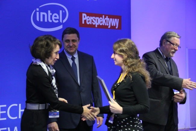 Stypendia "Nowe technologie dla dziewczyn"