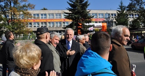 Pomóc Kościołowi w potrzebie