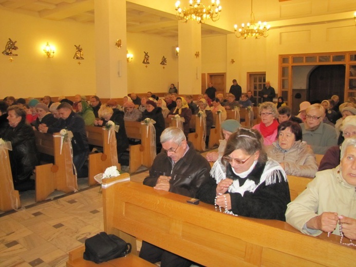 Nabożeństwo Fatimskie w Mąkolicach